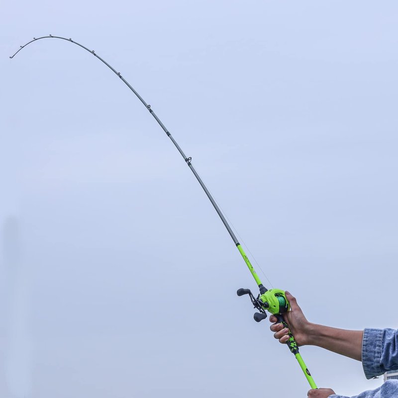 Sougayilang Baitcaster Combo, IM7 Graphite 2Pc Blank Rods,M/MH Power,EVA Handle & Stainless Steel Guides,7.1:1 Gear Ratio, 18LB Drag for Bass, Walleye, Pike