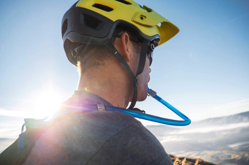 CamelBak Crux Reservoir Hydration Bladder Cleaning Kit- Reservoir and Tube Brushes, Hanger, and Cleaning Tabs
