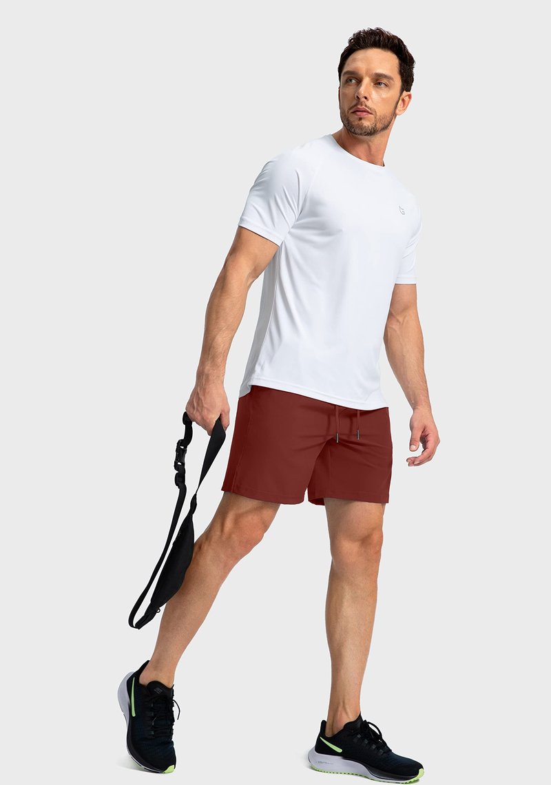 Soothfeel Men's Running Shorts with Zipper Pockets 7 Inch Lightweight Quick Dry Gym Athletic Workout Shorts for Men (Savannah, S)
