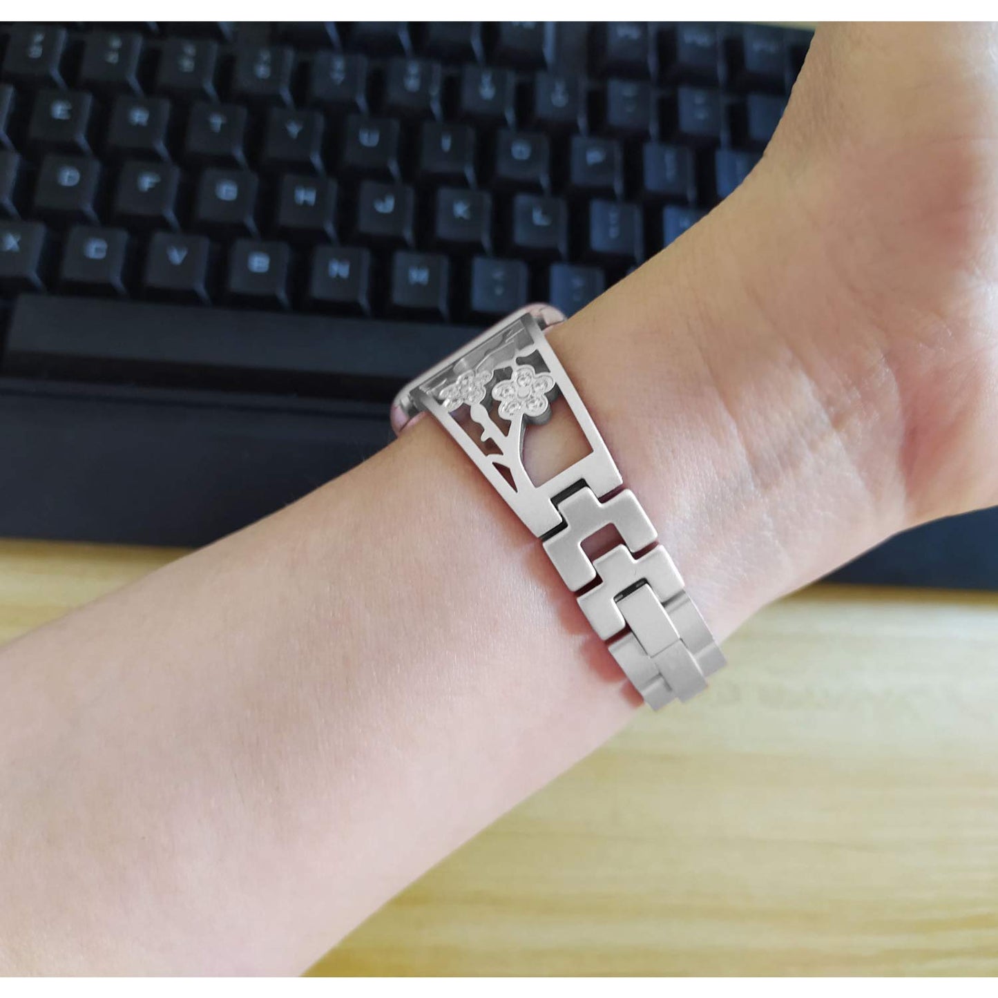 Mtozon Stainless Steel Bracelet Compatible with Fitbit Sense 2/Sense/Versa 4/Versa 3, Women Bling Replacement Bands Dressy Luxurious Wristbands for Ladies, Silver