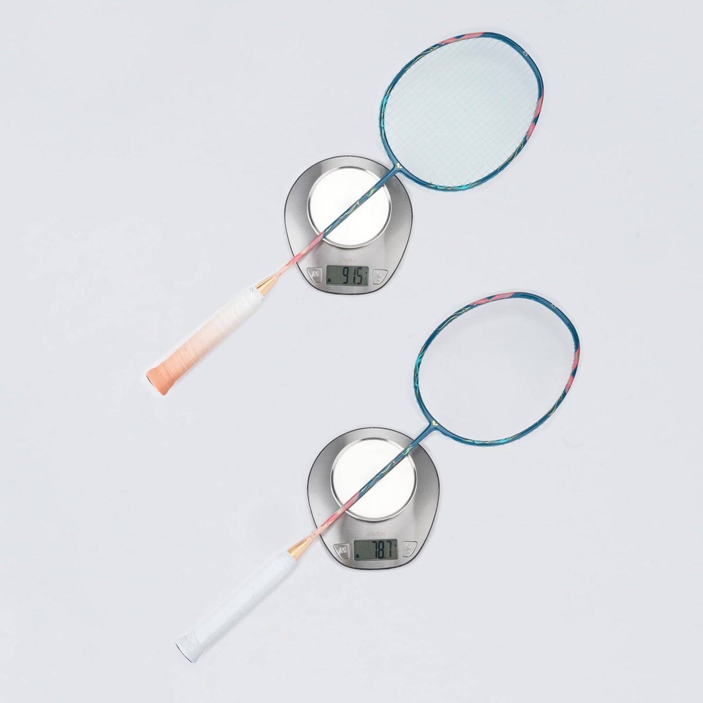 YODIMAN Single Professional Badminton Racket for Advanced Players - 50T Graphite Carbon Fiber with Aerodynamic Frame, Pre-Strung 26lbs, Ultra-Light 5U for Club & Tournament