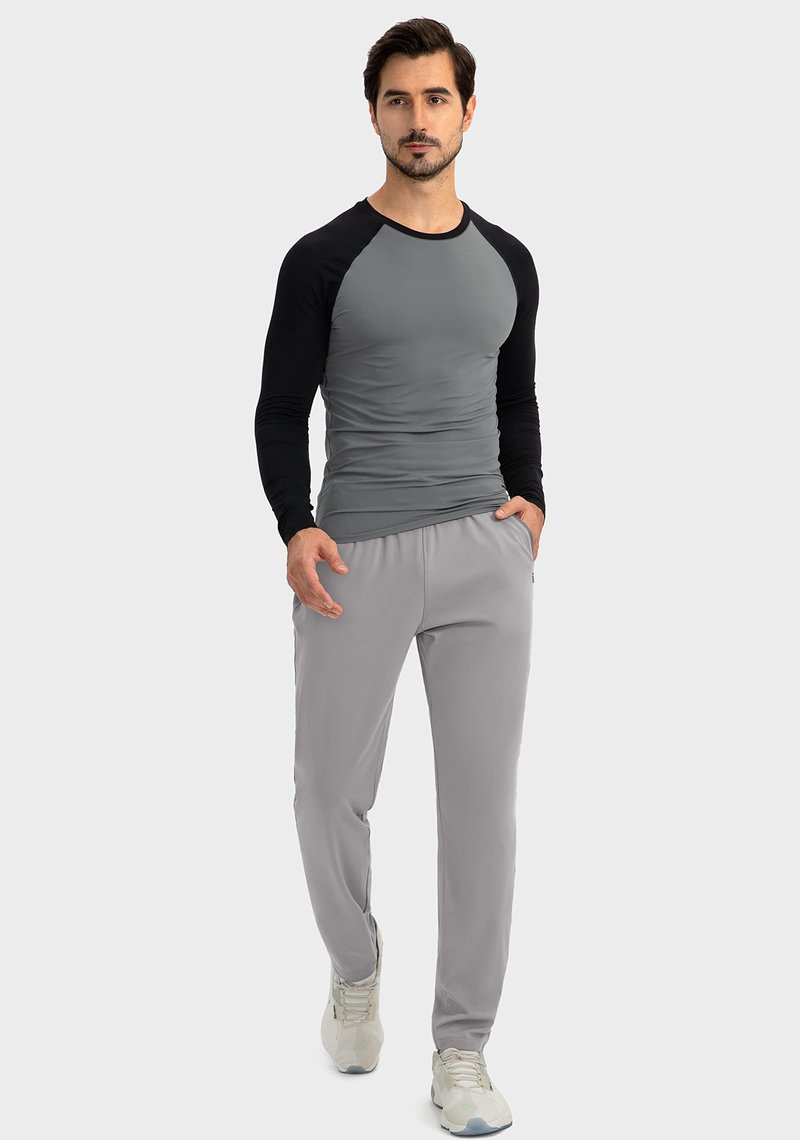G Gradual Men's Sweatpants with Zipper Pockets Tapered Joggers for Men Athletic Pants for Workout, Jogging, Running (Light Grey, Medium)