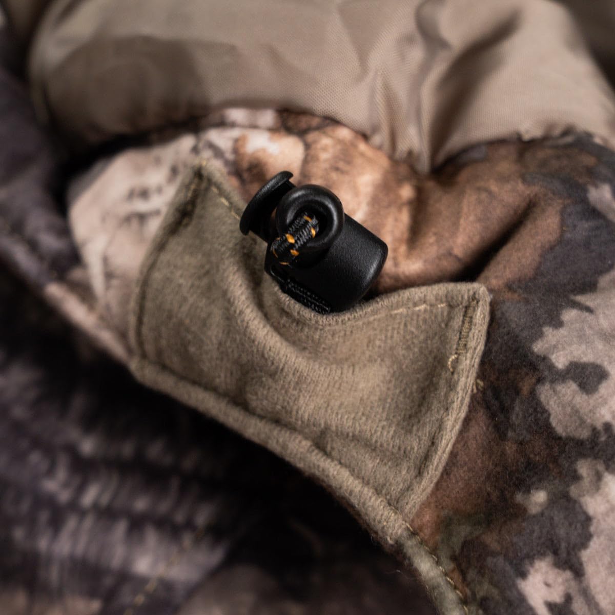 SCENTBLOCKER Men's Insulated Drencher Breathable Waterproof Camo Hunting Jacket