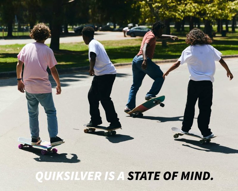 Quiksilver Cruiser Skateboard – 32.5" x 9" Deck, 7-Ply High-Density Wood, 62MM 85A Urethane Wheels, ABEC-5 Bearings, Geo Lite Trucks, 17.3" Wheelbase, for Teens & Adults
