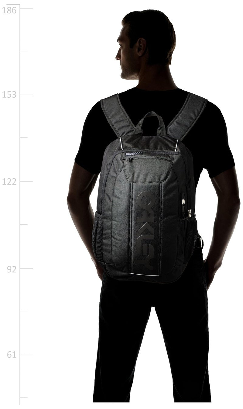 Oakley Enduro 20L 3.0 Backpack, Blackout, One Size