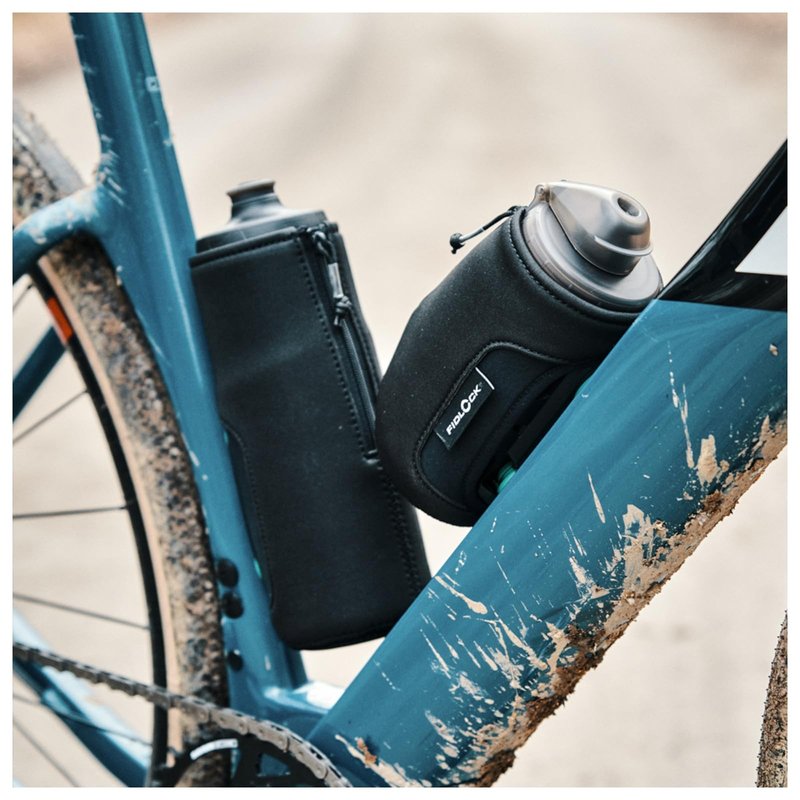 FIDLOCK TWIST Thermo Sleeve | Insulated Bottle Cover for TWIST 450ml | Keeps Drinks Cold or Warm | Enhanced Grip & Protection | Black