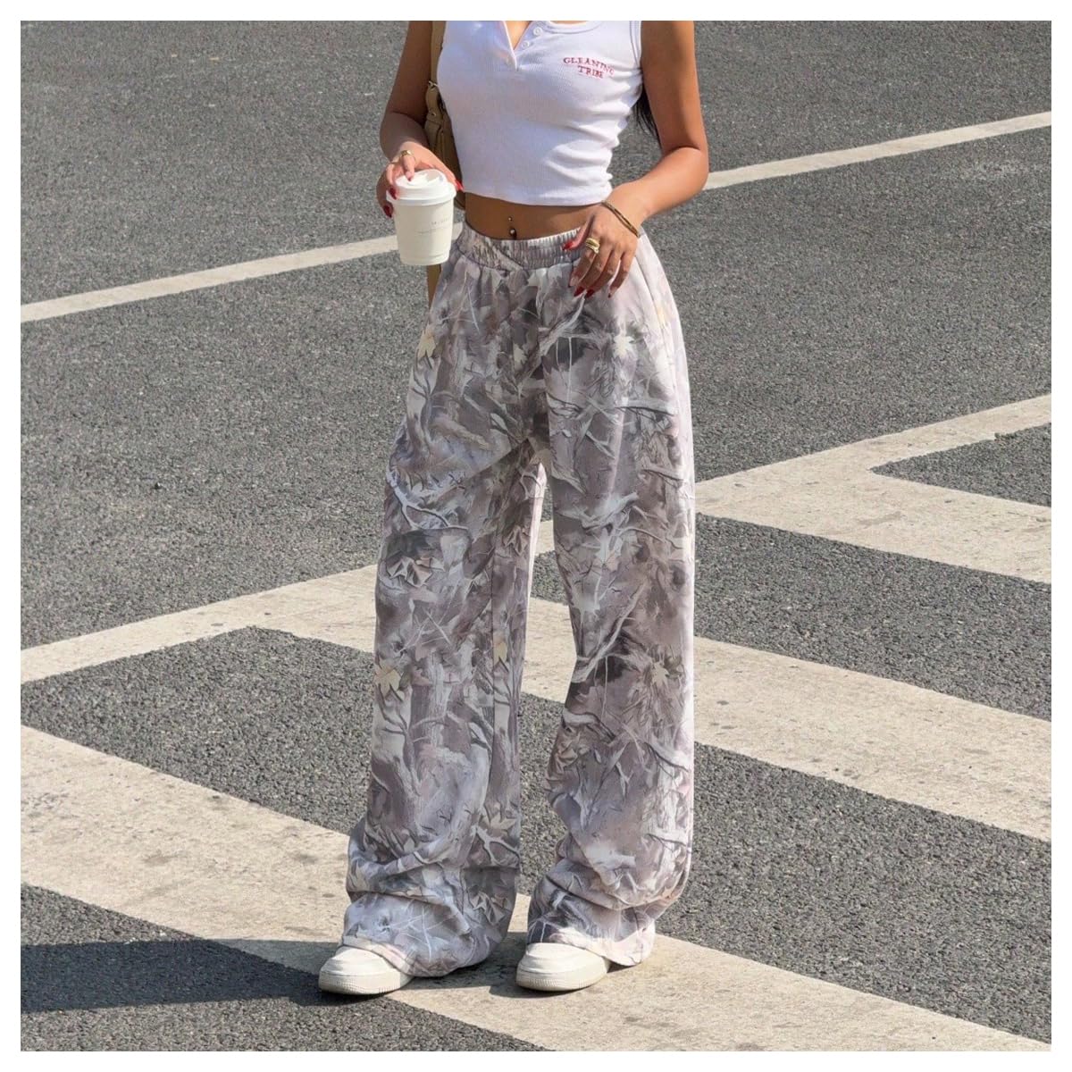 RoseSeek Women's Y2K Camo Maple Leaf Print Sweatpants Baggy Hip Pop Elastic Waist Long Pants Streetwear Multicolor X-Large