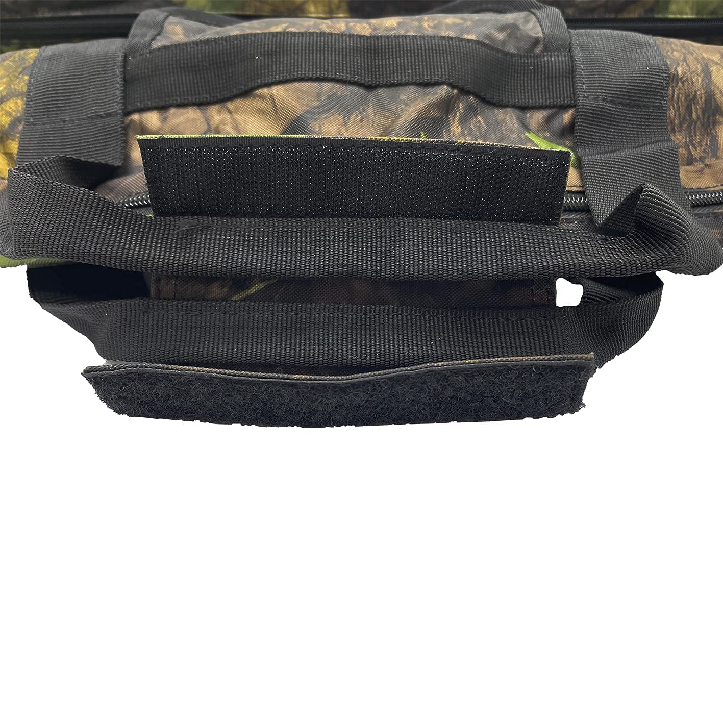 Silfrae Compound Bow Case Soft Bow Padded Case Light-Weight Bow Carry Bag with Arrow Pocket (Treecamo, L)