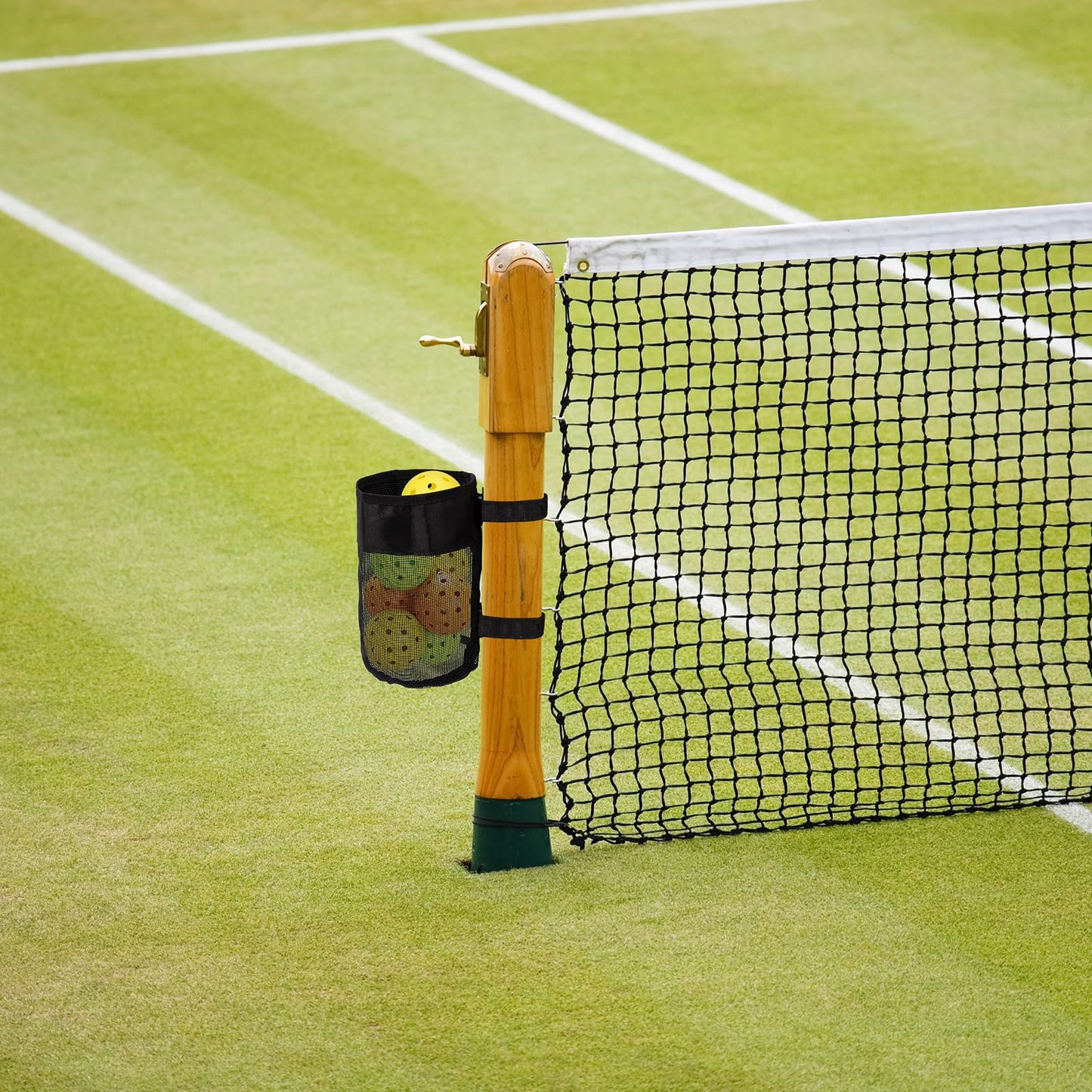 YTDYQFLZH Adjustable Pickleball Ball Holder, Nylon Hanging Pickleball Ball Bag Mesh Pouch, Foldable Storage Basket Holds 6-8 Balls, Dual Fastening, Multi-Purpose Use