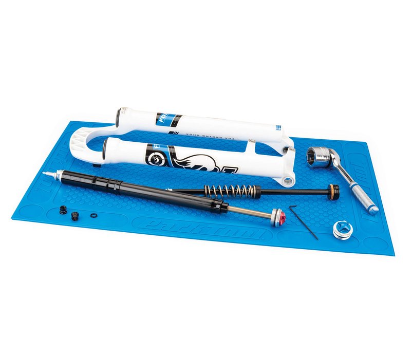 Park Tool OM-2 - Overhaul Mat, Blue,15` x 24.5`
