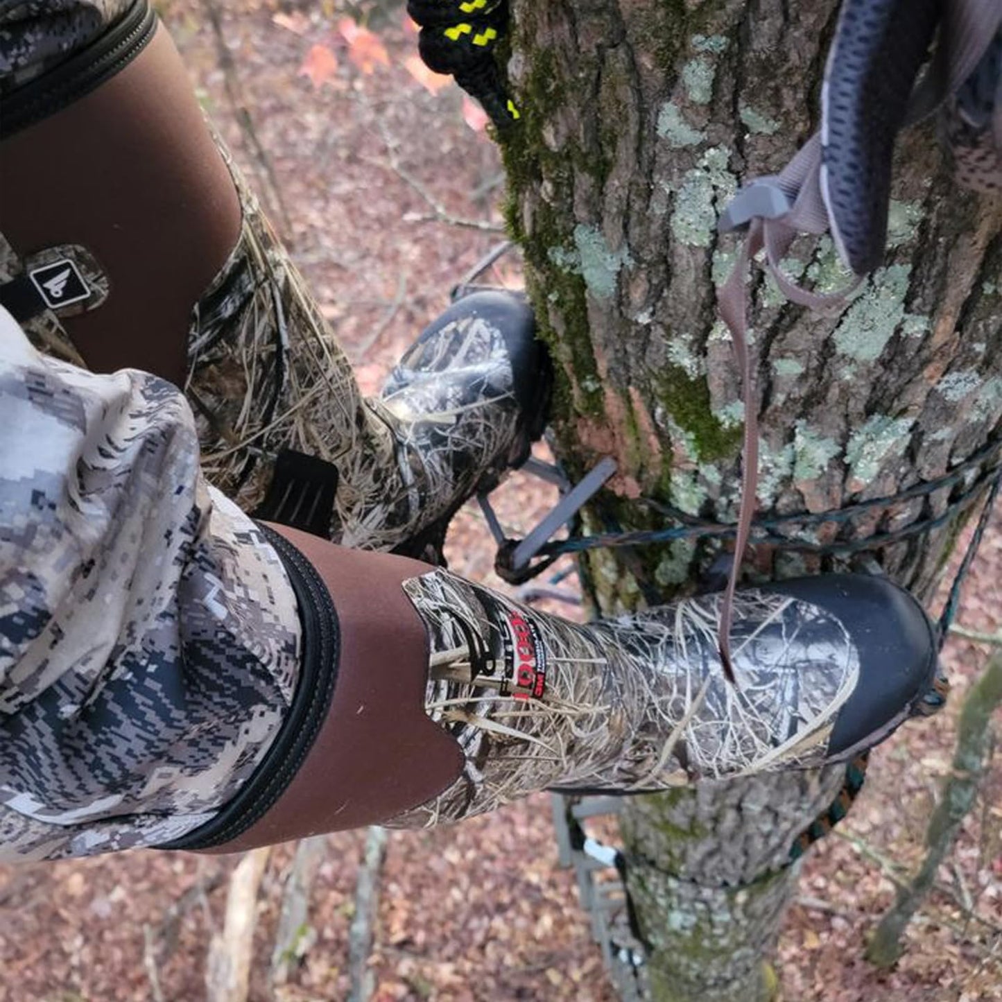 8 Fans Rubber Hunting Boots for Men, Waterproof Outdoor Boots, Insulated 1000G Thinsulate Warm, 5mm Neoprene Camo Boots, 17” Tall Shaft for Wet & Rough Terrain, Anti-Slip Sole for Hunting & Work
