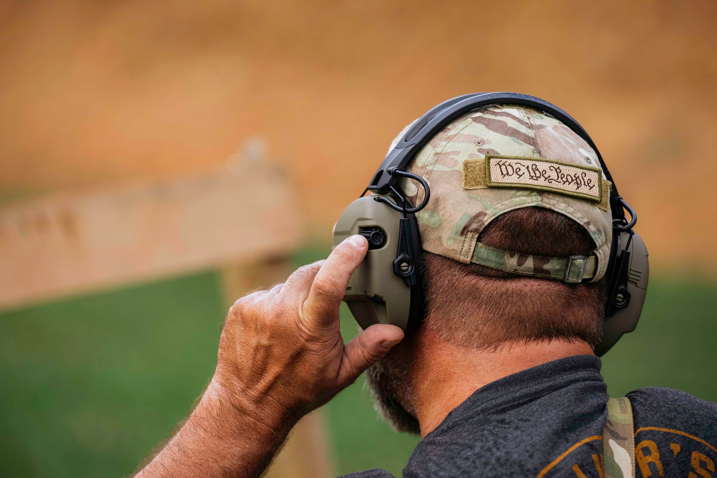 WALKER'S Recon Digital Muffs - Durable IPX4 Weather-Resistant HD Speakers Hunting Range Shooting Hearing Protection Electronic Muffs, 3.5mm Audio Jack, 2 AAA Batteries Included, Flat Dark Earth