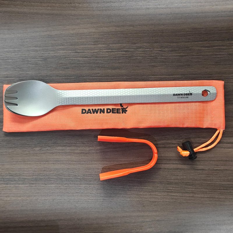 Dawn Deer 3 in1 Titanium Ultralight Cutlery Set, Long Handle Spoon and Spork, Camping tong, Travel Utensils with Bag (22CM)