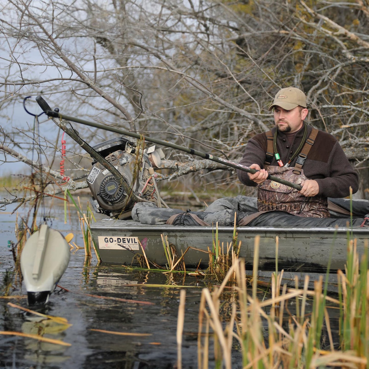 Avery Decoy Retriever - Boater's Waterfowl Hunting 2-Section Aluminum Decoy Accessory with Stainless Steel Hook for Picking Decoys, 12 Foot