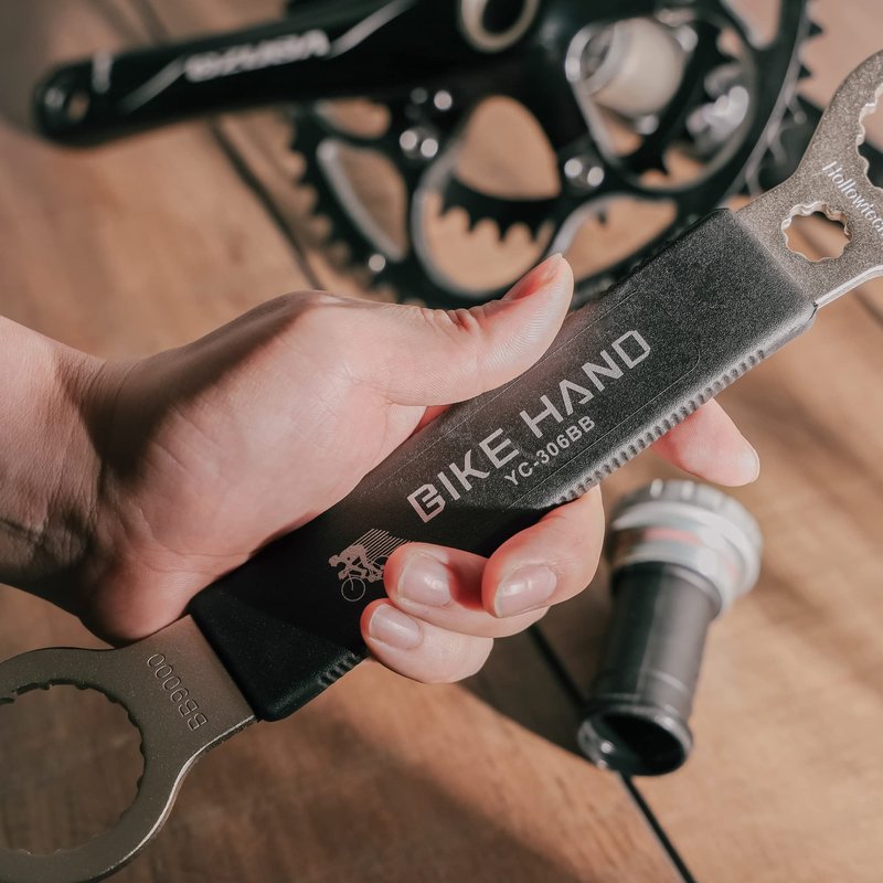 BIKE HAND Bicycle Bottom Bracket Tool - Compatible with Shimano Hollowtech II/BB9000, BBR60, M8000, Sram Dub, Truvativ GXP, FSA Mega EVO or Campagnolo Ultra-Torque - 16 Notch 39 & 44mm
