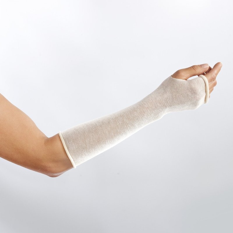 Lohmann & Rauscher tg Tubular Bandage, Seamless Knit Stockinette Wrap for Lymphedema Compression Bandaging, Lightweight, 67% Cotton, 33% Viscose, Size 7, 20 m Roll