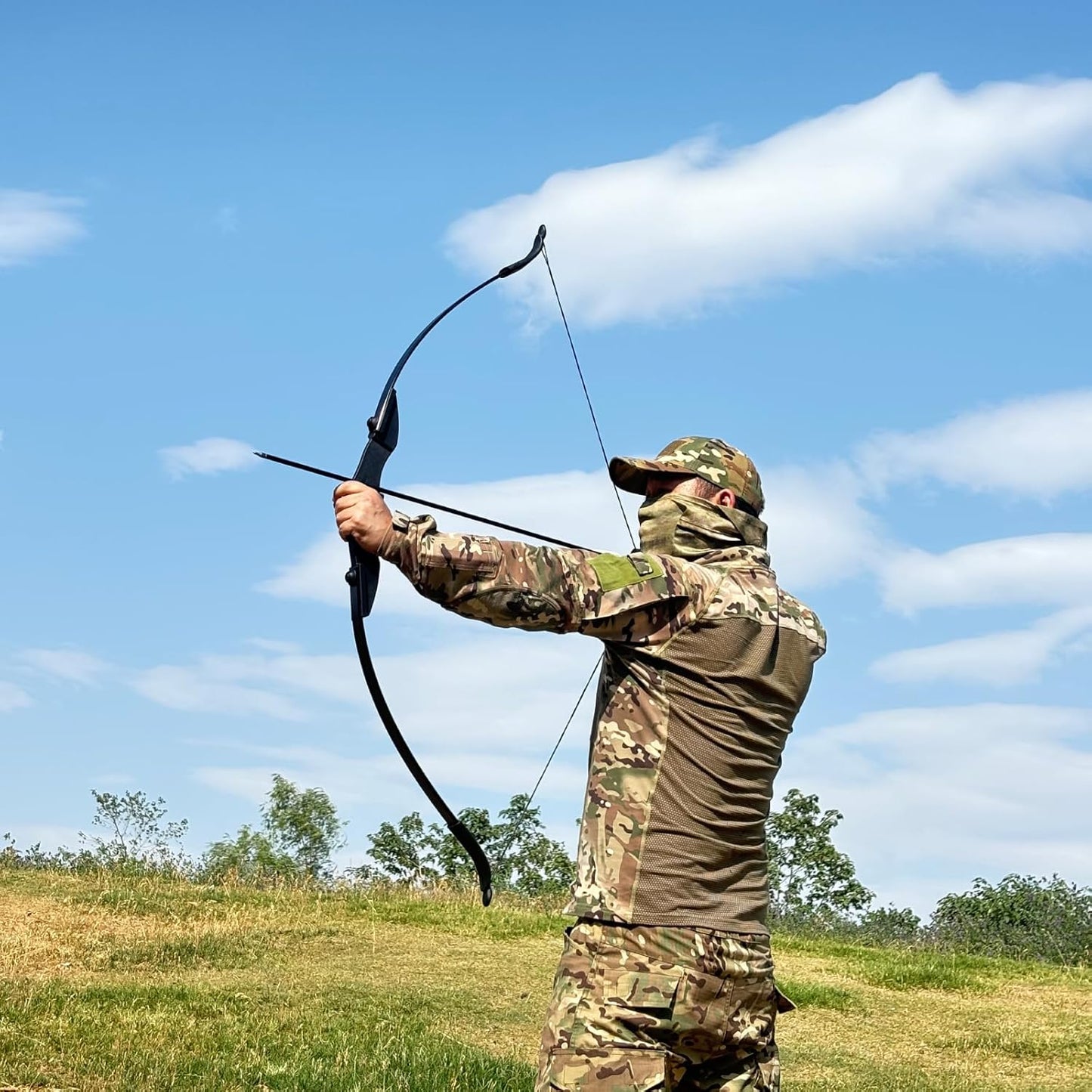 Recurve Bow and Arrow Set - Takedown Archery Kit for Adults & Beginners | Left/Right Handed, 20-40 lbs