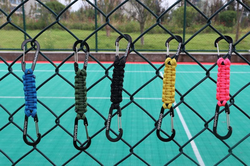 LUOPUTUO 6 Pcs Reflective Strip Paracord Keychain, Braided Paracord Keychain for Backpacks Camping Hiking (Double hook, 6 pcs, 2 Black+1 Pink+1 Blue+1 Yellow+1 Green)