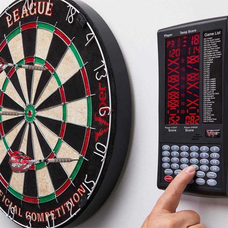 Viper ProScore Digital Dart Scorer Scoreboard 40 Games Black & Shot King Regulation Bristle Steel Tip Dartboard Set