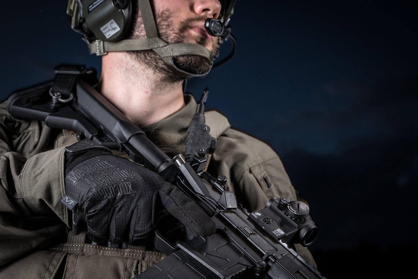 Mechanix Wear Specialty Vent Tactical Gloves - Ventilated Precision Fit High-Dexterity Field Work Gloves - Touchscreen Compatible & Machine Washable - X-Large - Covert Black
