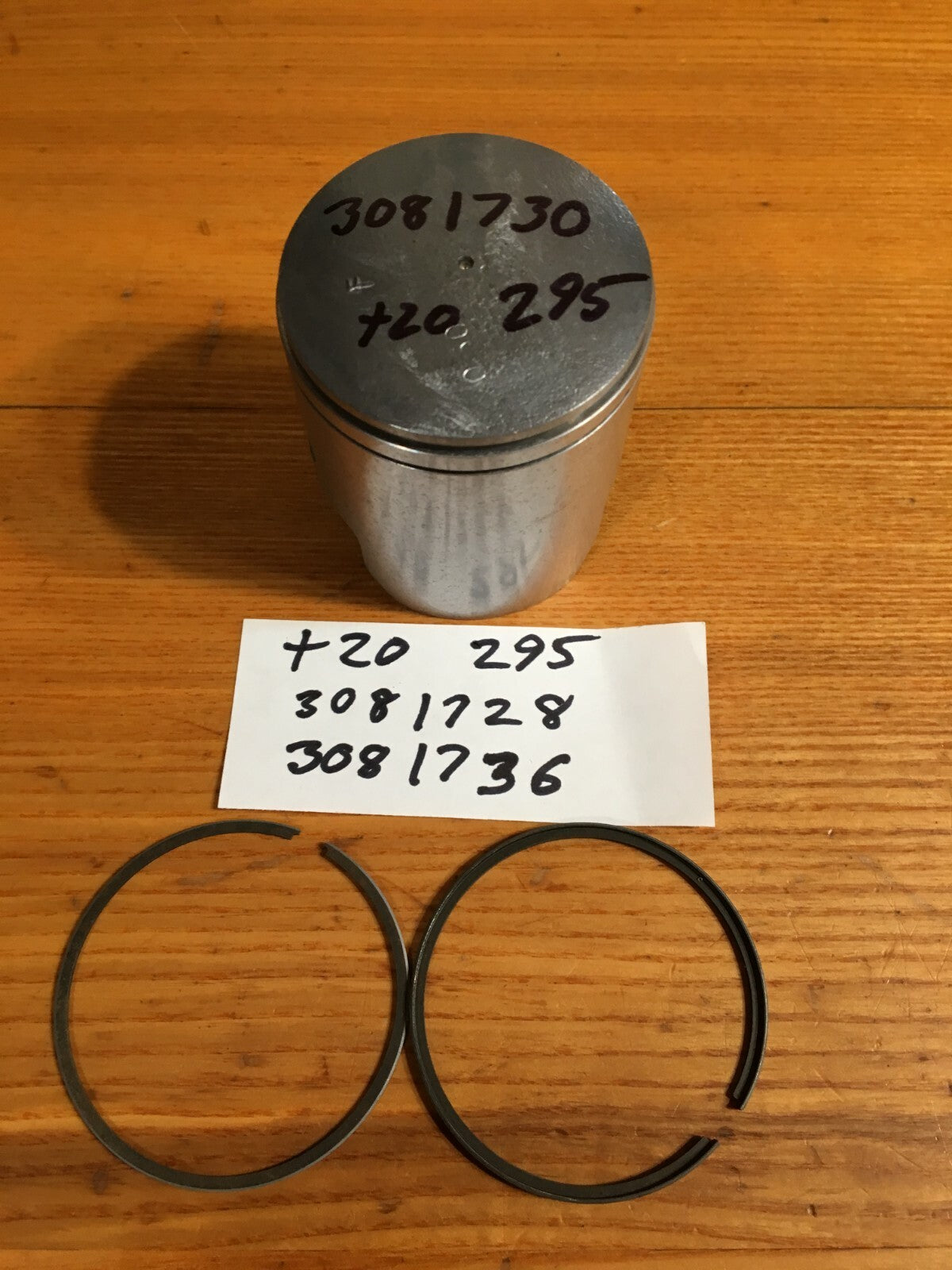 Vintage NOS Polaris 72 Starfire 295 Twin & 439 Triple Over Piston Kit