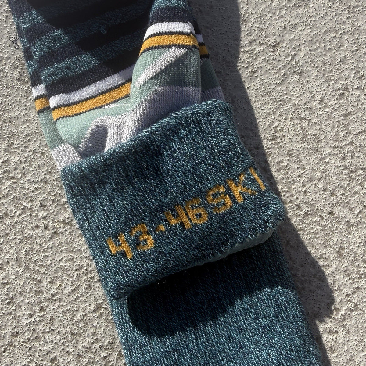 Men's Ski Over-the-Calf Medium Weight Socks - Columbia Large (10-13)
