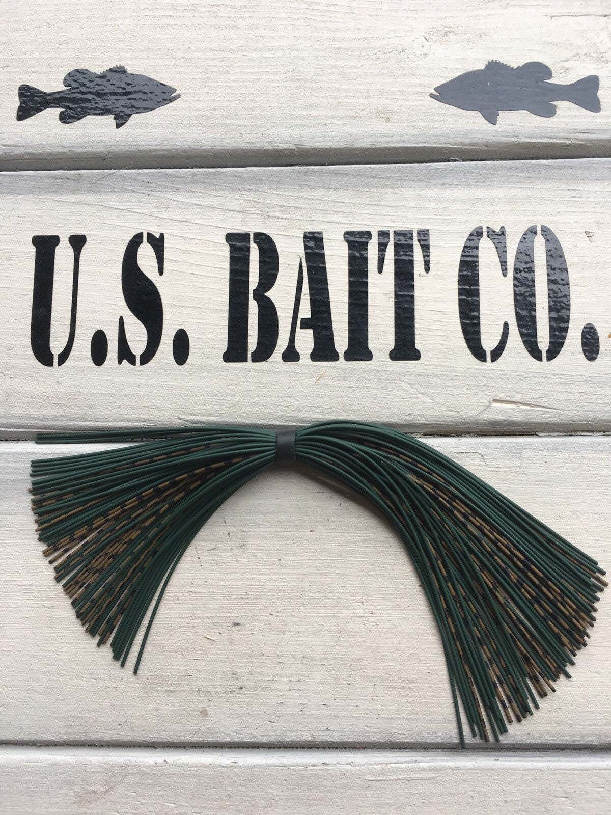 Bass Jig Skirts Living Rubber Lot of 10 Green Craw