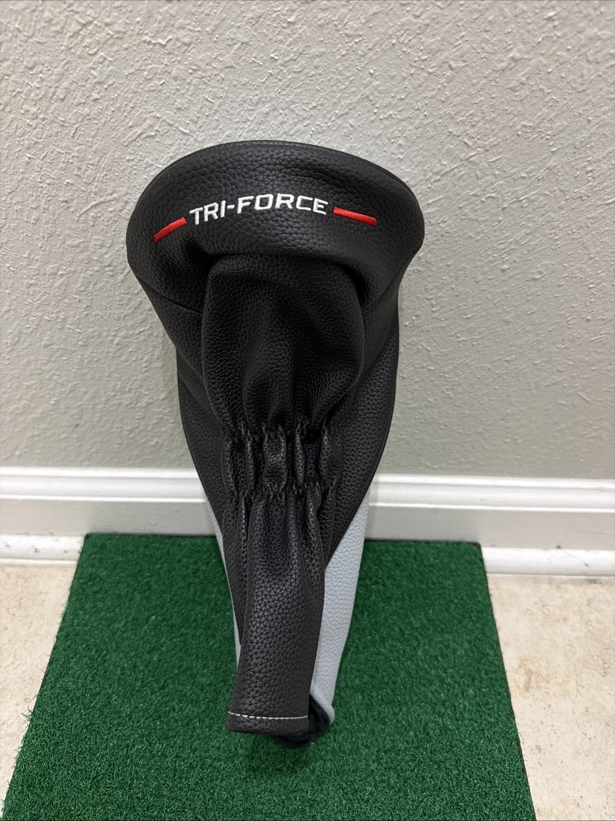 Callaway Quantum Driver Golf Head Cover Grey - Brand New