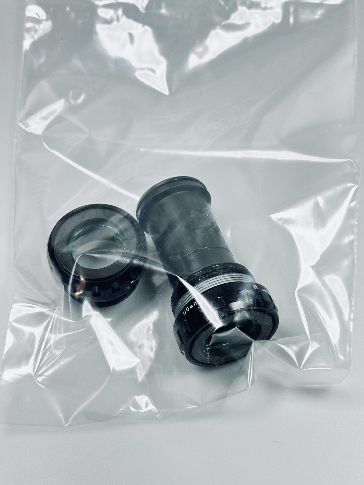 Shimano Ultegra 105 Threaded BSA Hollowtech II Road Bike Bottom Bracket