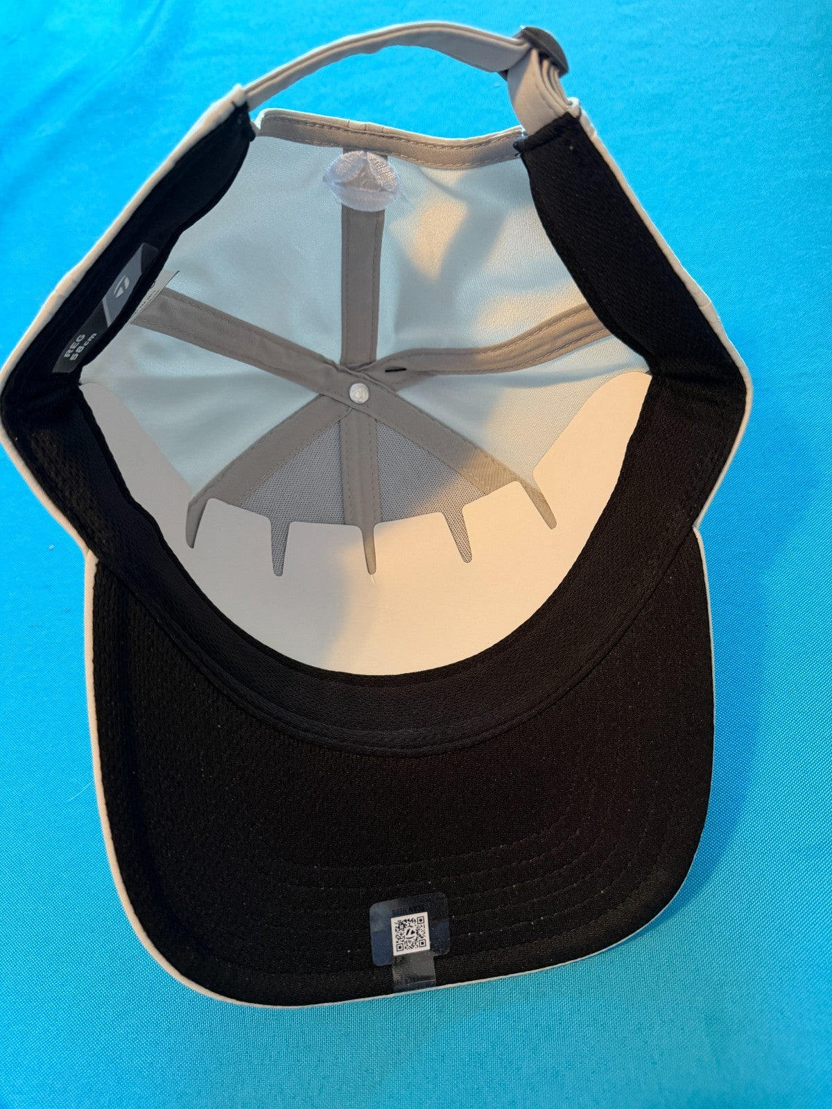 Golf Cap Adjustable Light Grey Retro Metal Eyelet Hat Unisex