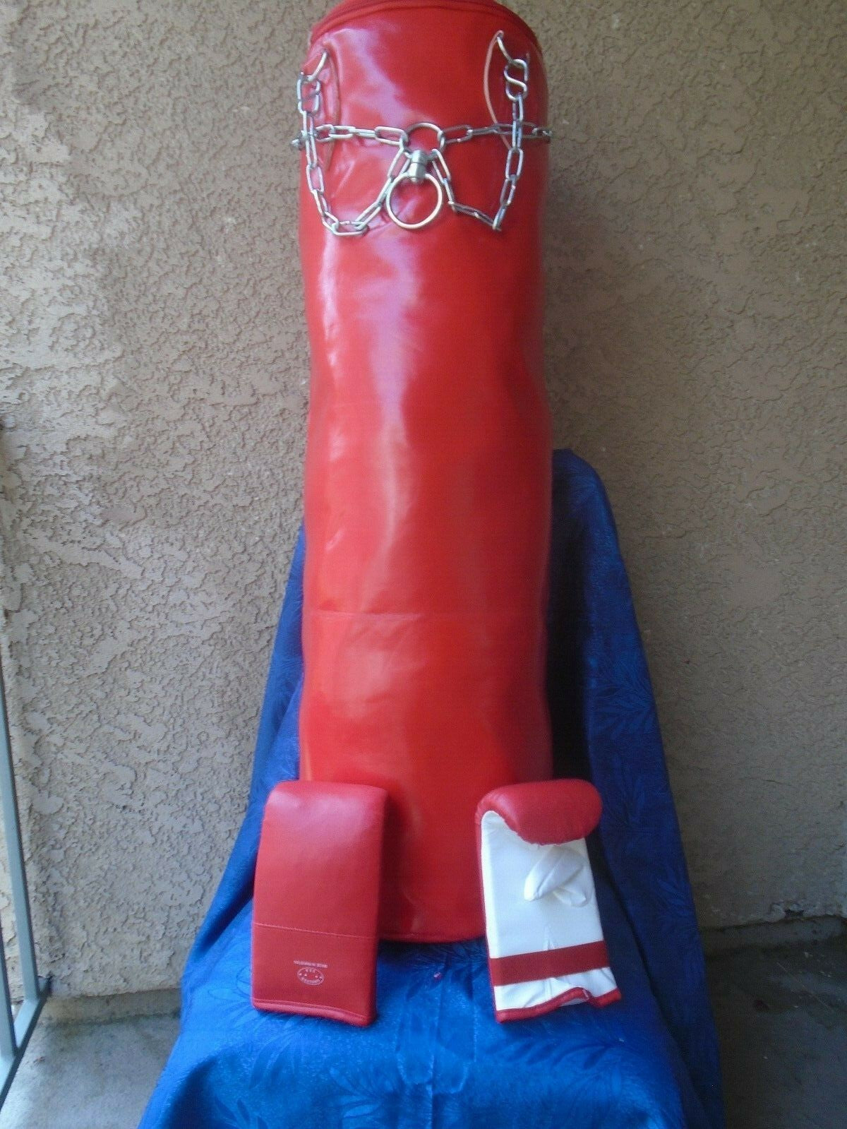 Boxing Punching Bag with Chain and Gloves Set - Martial Arts Training Equipment