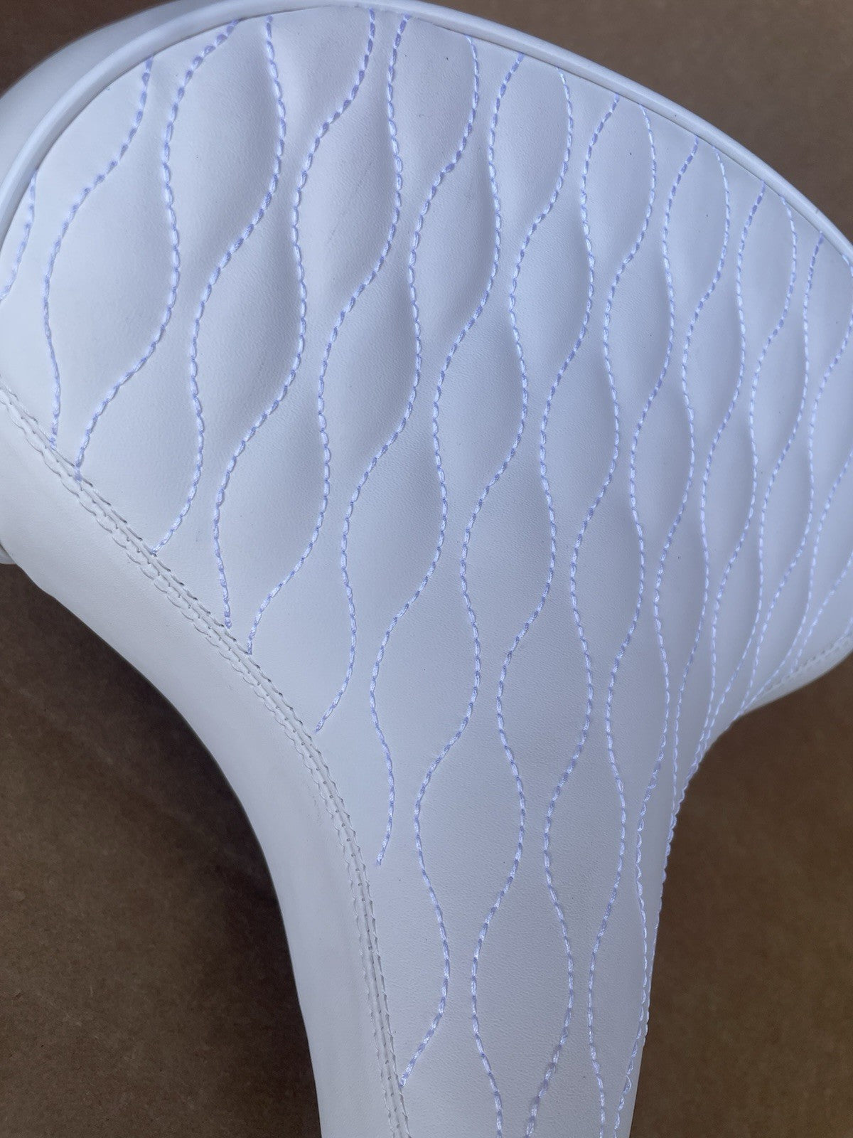 Beach Cruiser Bike Wide Saddle Seat with Springs - White, Diamond Stitch