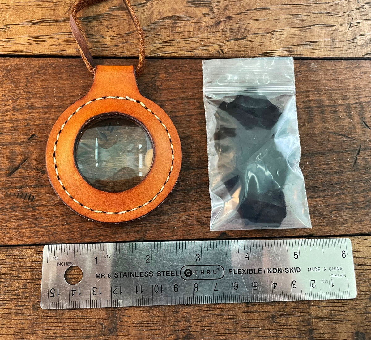 Magnifying Glass Pendant Necklace 2 Inch 5X Lens Leather Accessory