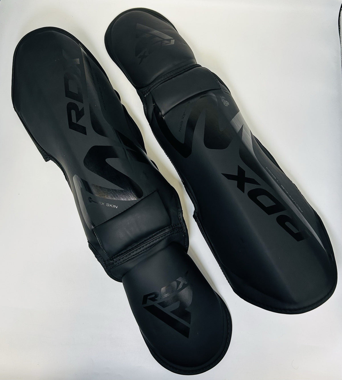 Muay Thai Shin Guards Size Small Unisex Non-Slip Fit Black
