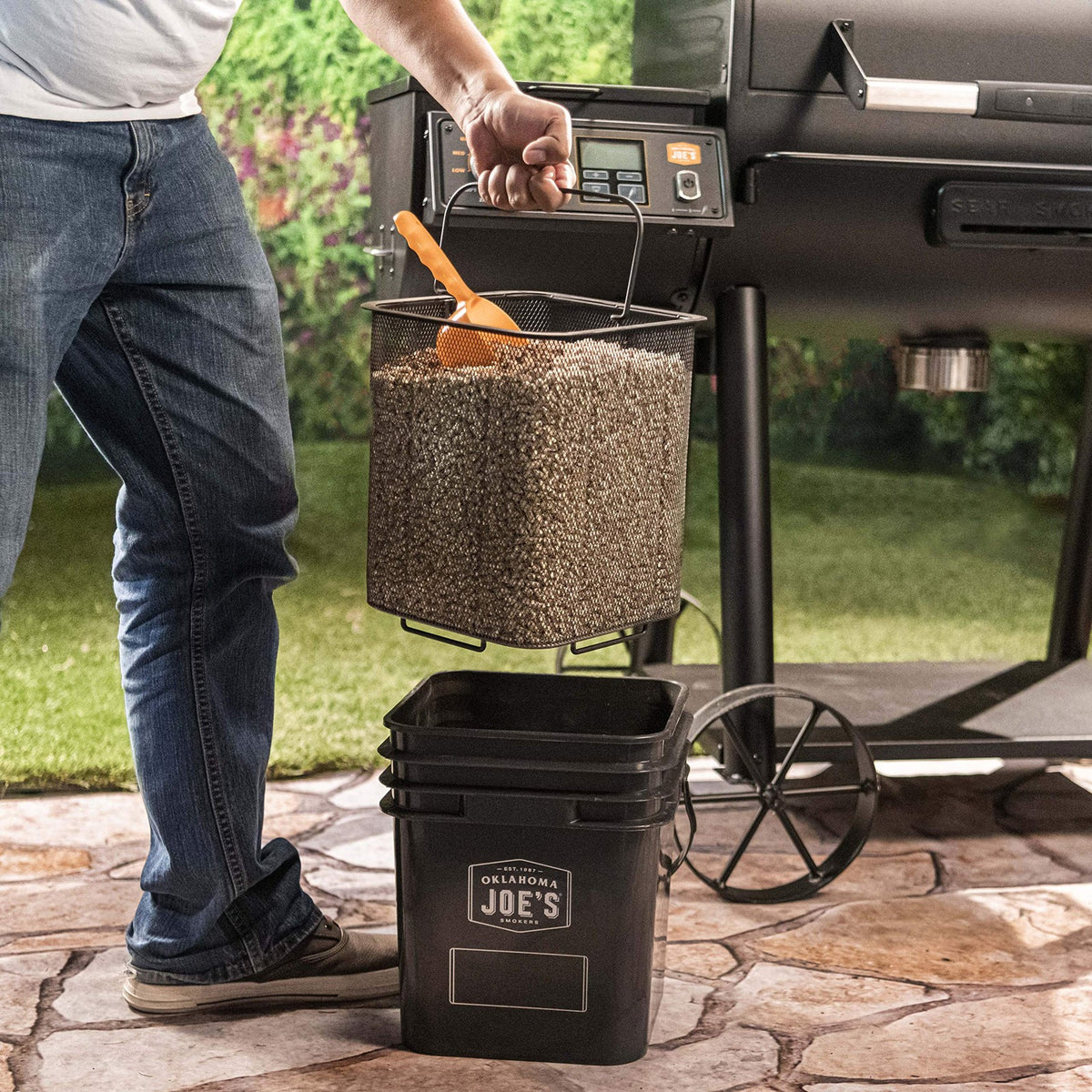Pellet Storage Bucket for Wood Pellets - Weatherproof, Airtight, Heavy-Duty Plastic