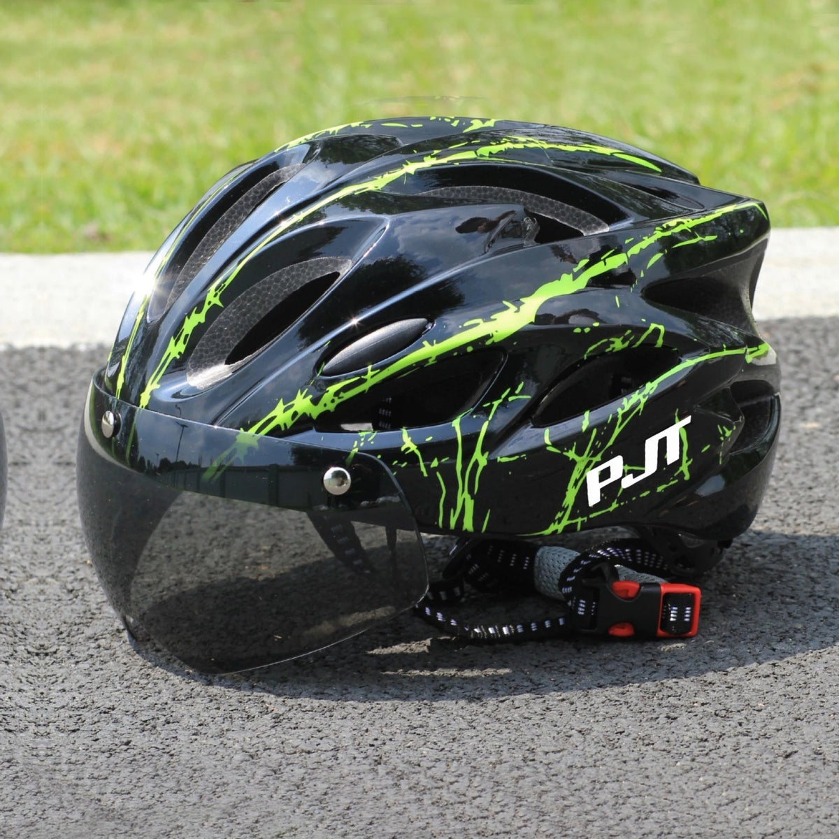 Lightweight Cycling Helmet with Magnetic Goggles for Adults 56-61cm