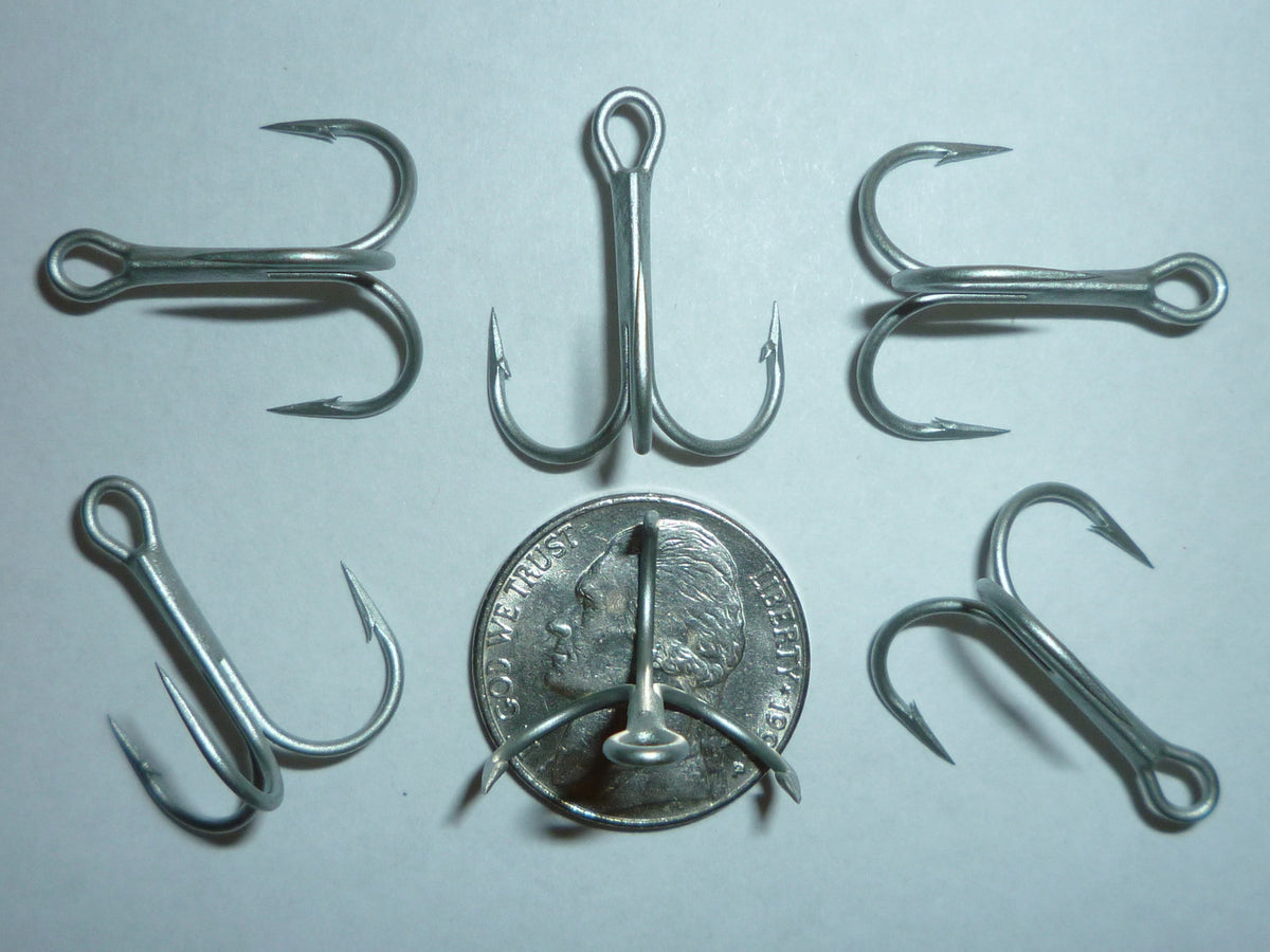 VMC Treble Hooks Size 4 - 1X-Strong Round-Bend Fishing Hooks Bulk Pack