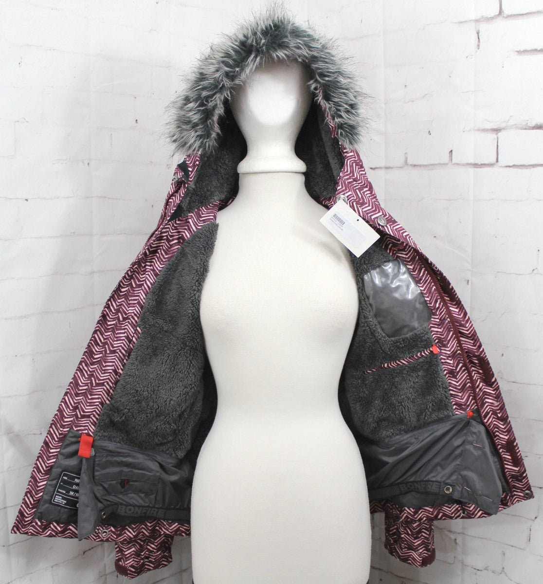 Women's Insulated Snowboard Jacket with Waterproof & Breathable Features