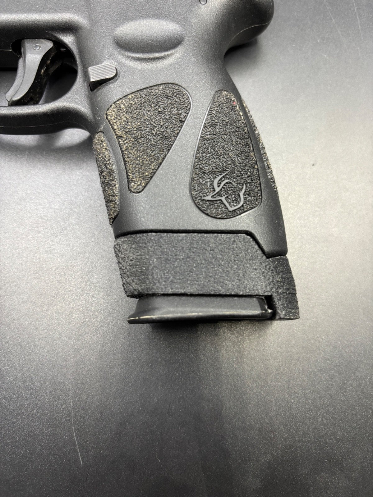 Magazine Sleeve for Taurus G2C G3C PT111 G2 - Fits Various Magazines