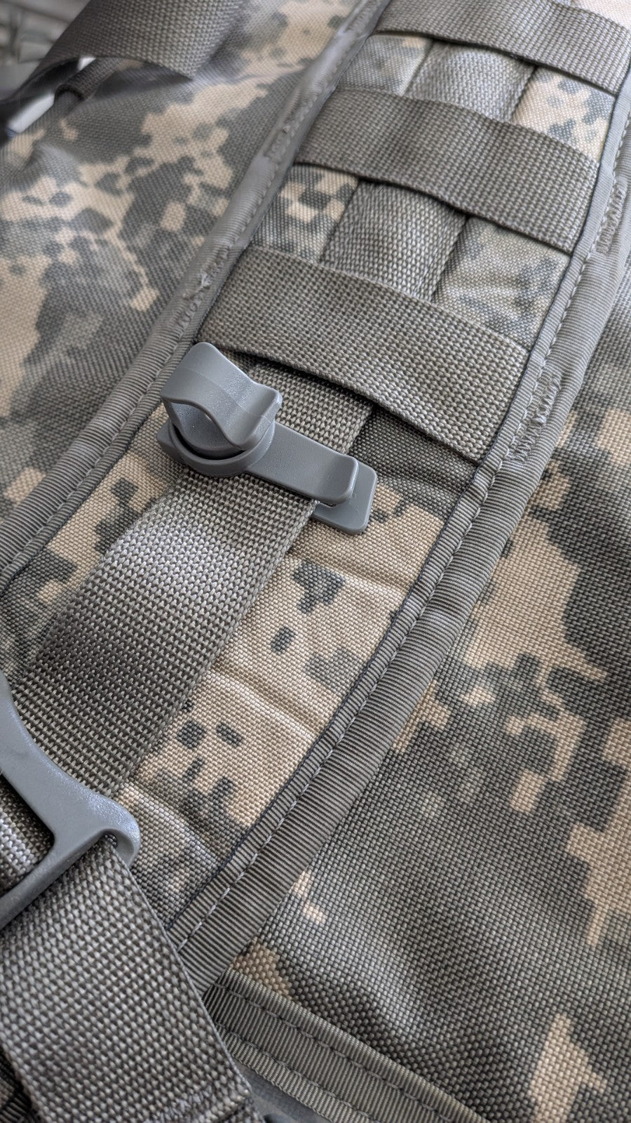 Hydration Pack Quick Connect Drinking Tube Hose Valve with Magnetic Clip