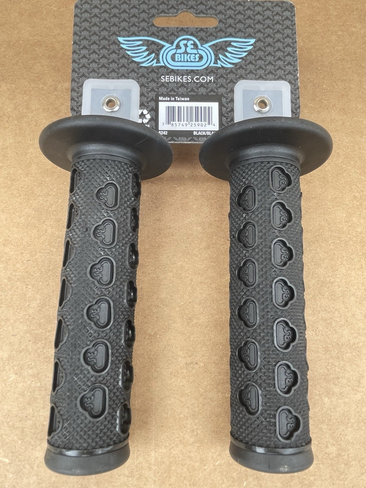 BMX Handlebar Grips Flanged Rubber Set for SE Racing S-1E Black