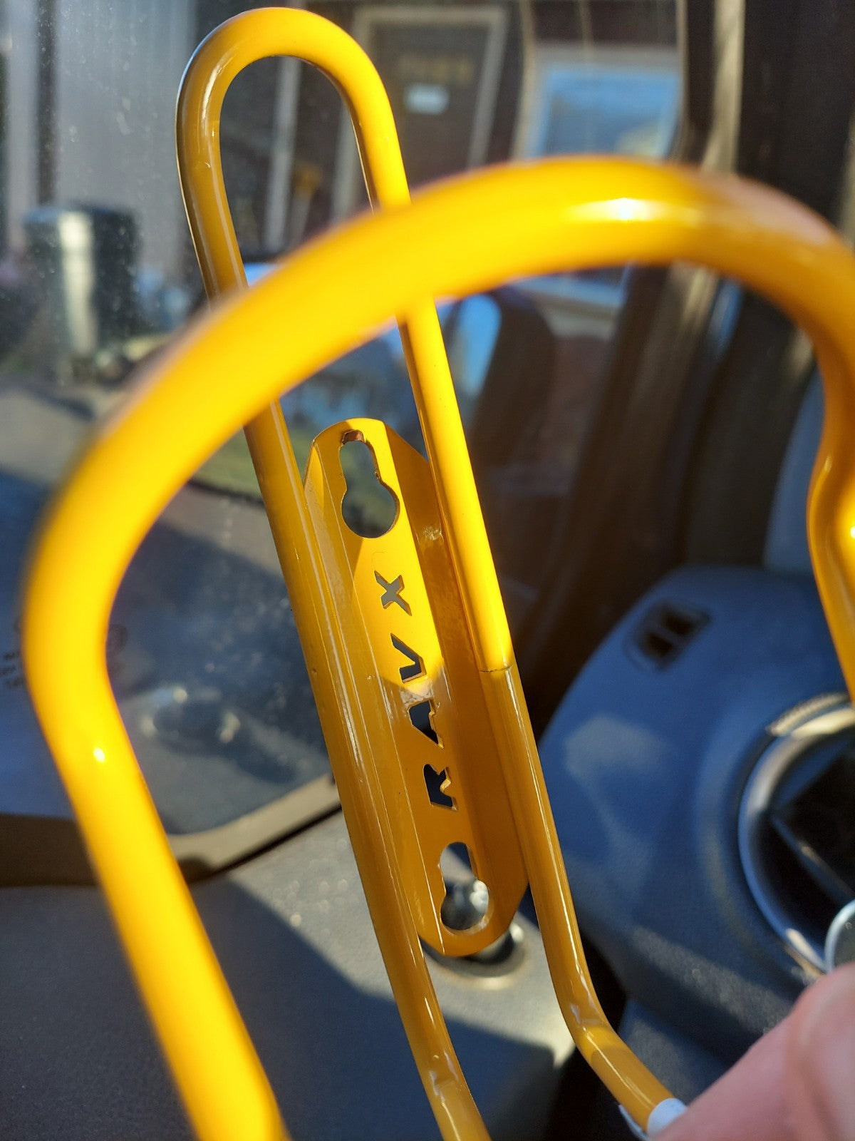 Aluminum Bicycle Water Bottle Cage Yellow - Lightweight & Durable Cycling Accessory