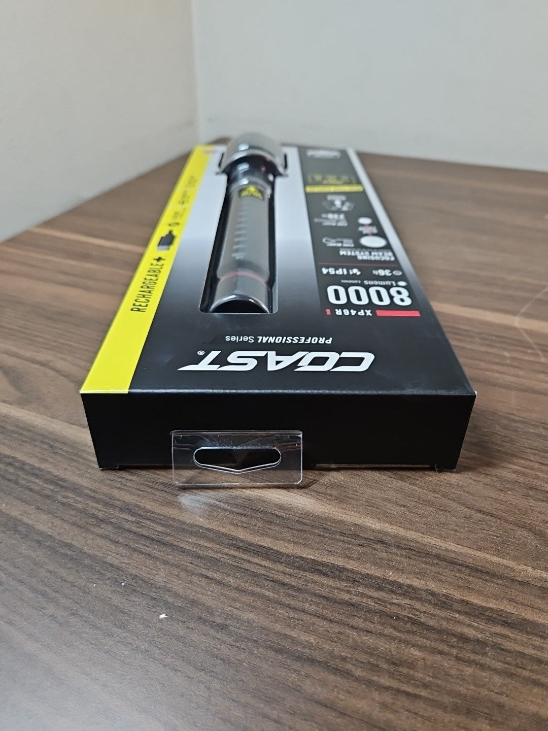 Coast 8000 Lumens Rechargeable LED Flashlight XP46R