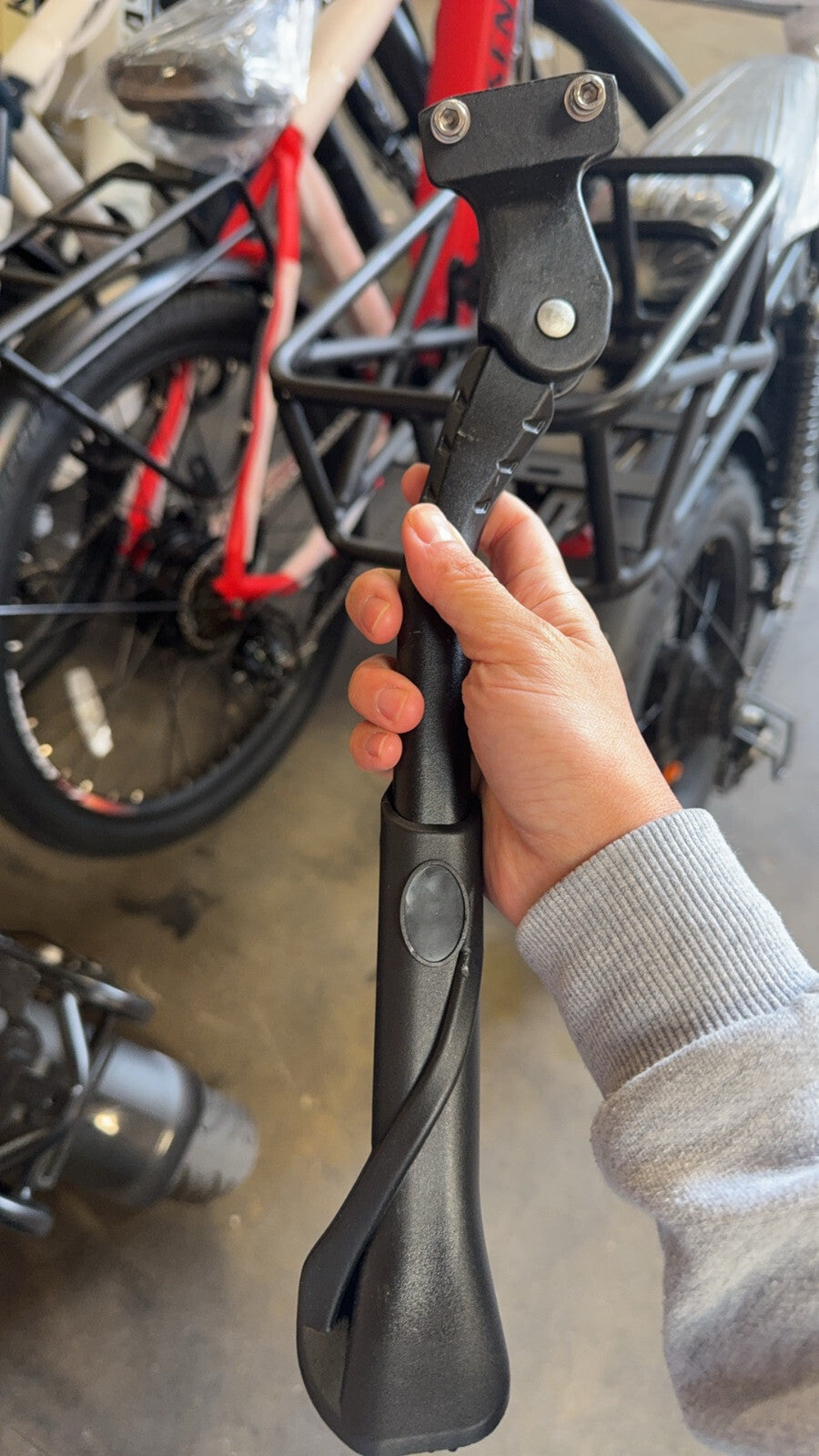 Adjustable Aluminum Bicycle Kickstand for 26-29 Inch Bikes and E-Bikes