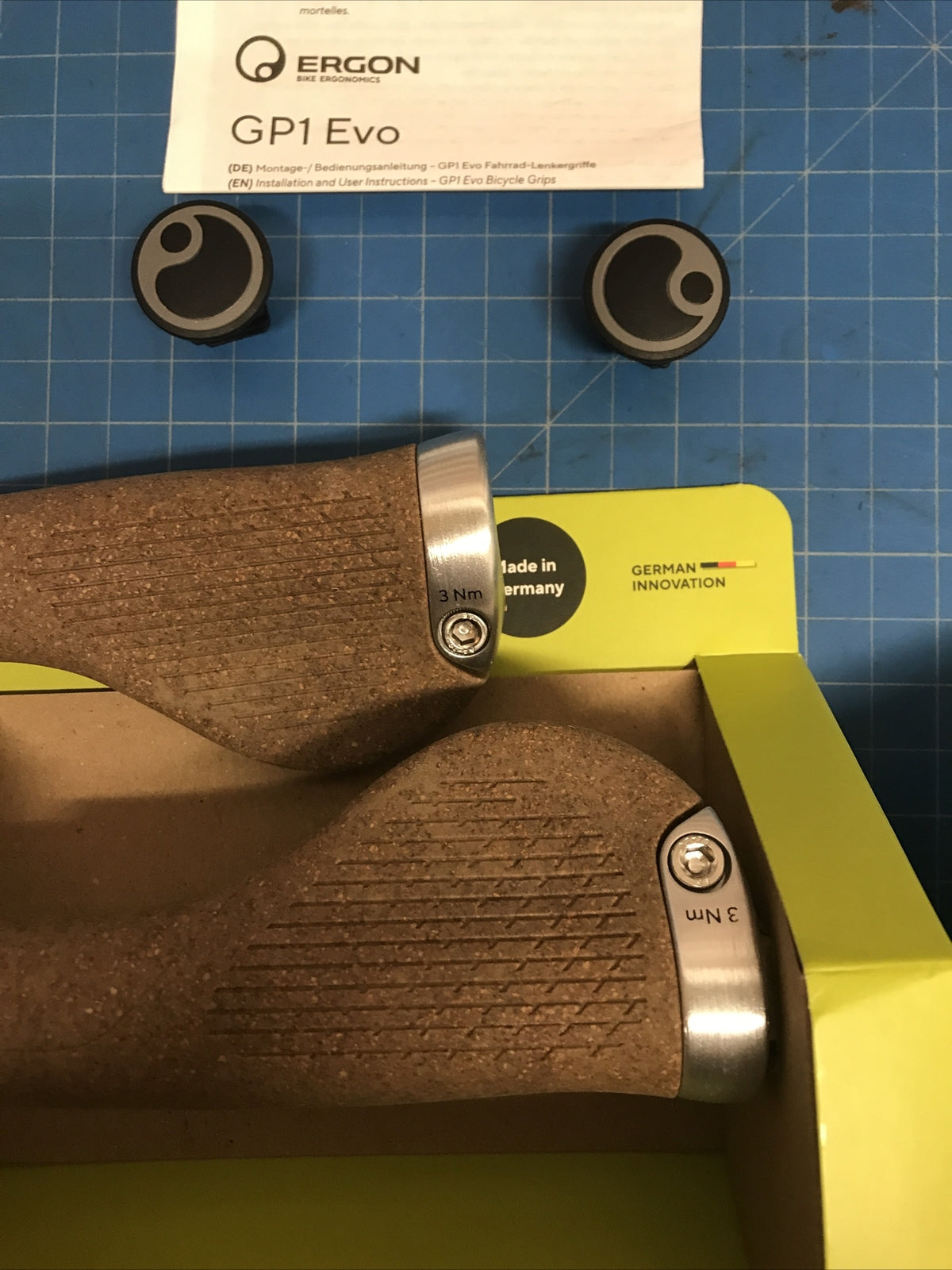 Ergon GP1 Evo BioKork Lock-On Bike Handlebar Grips - Small Black Tan
