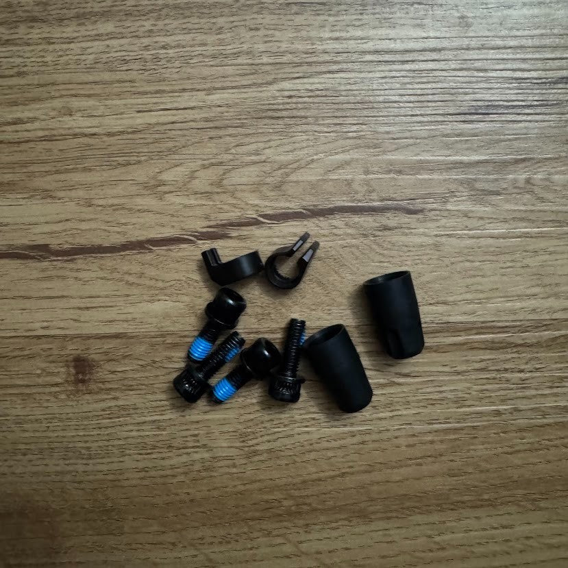 Shimano Deore Hydraulic Disc Brake Levers with 4-Piston Design