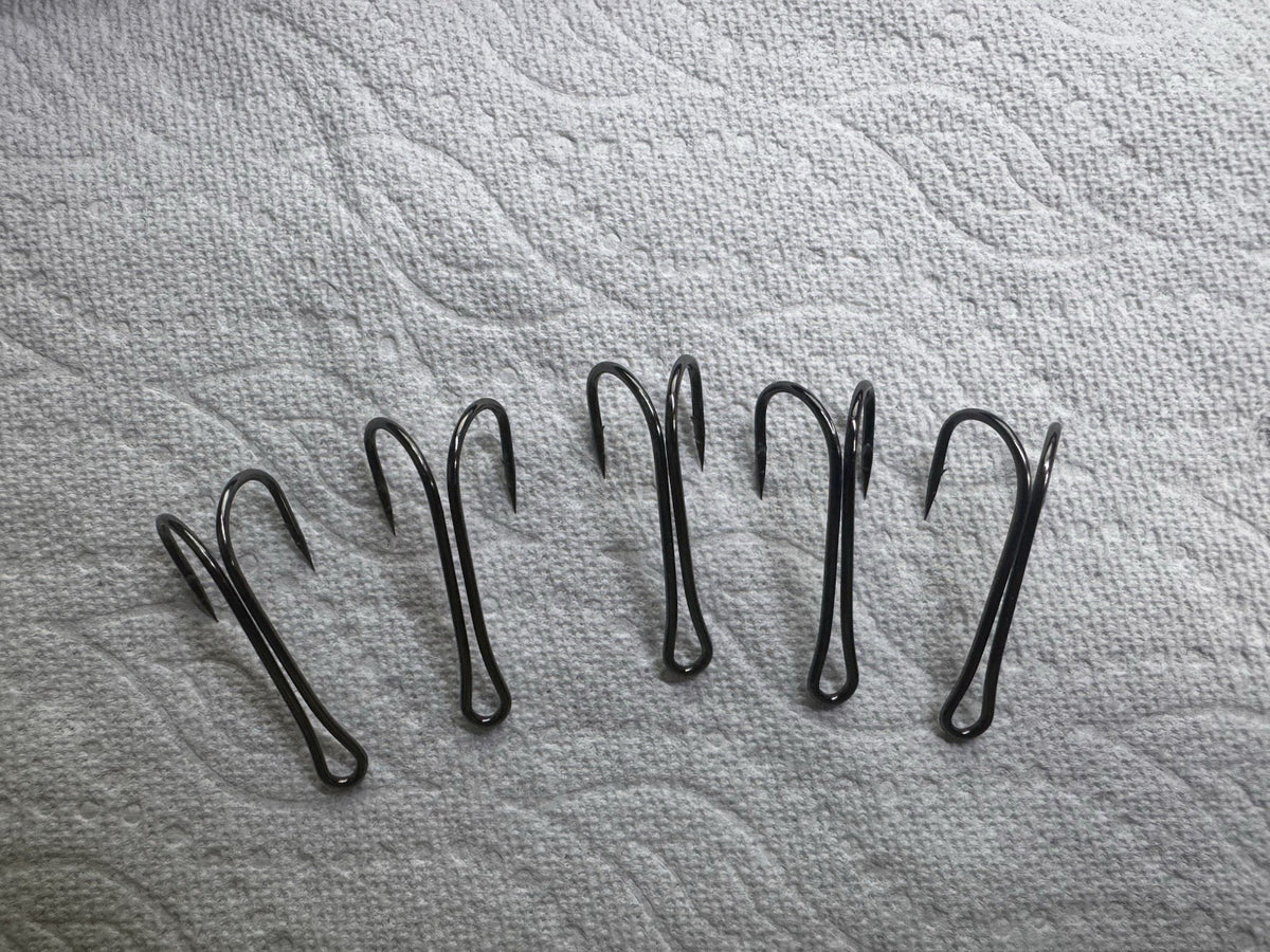 3.5 Inch Bait with Double Frog Hooks for Fishing - Red Lobster Style