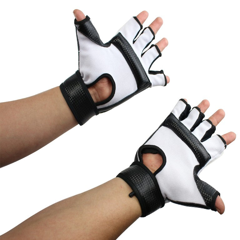 Fingerless MMA Gloves for Boxing & Training - Black