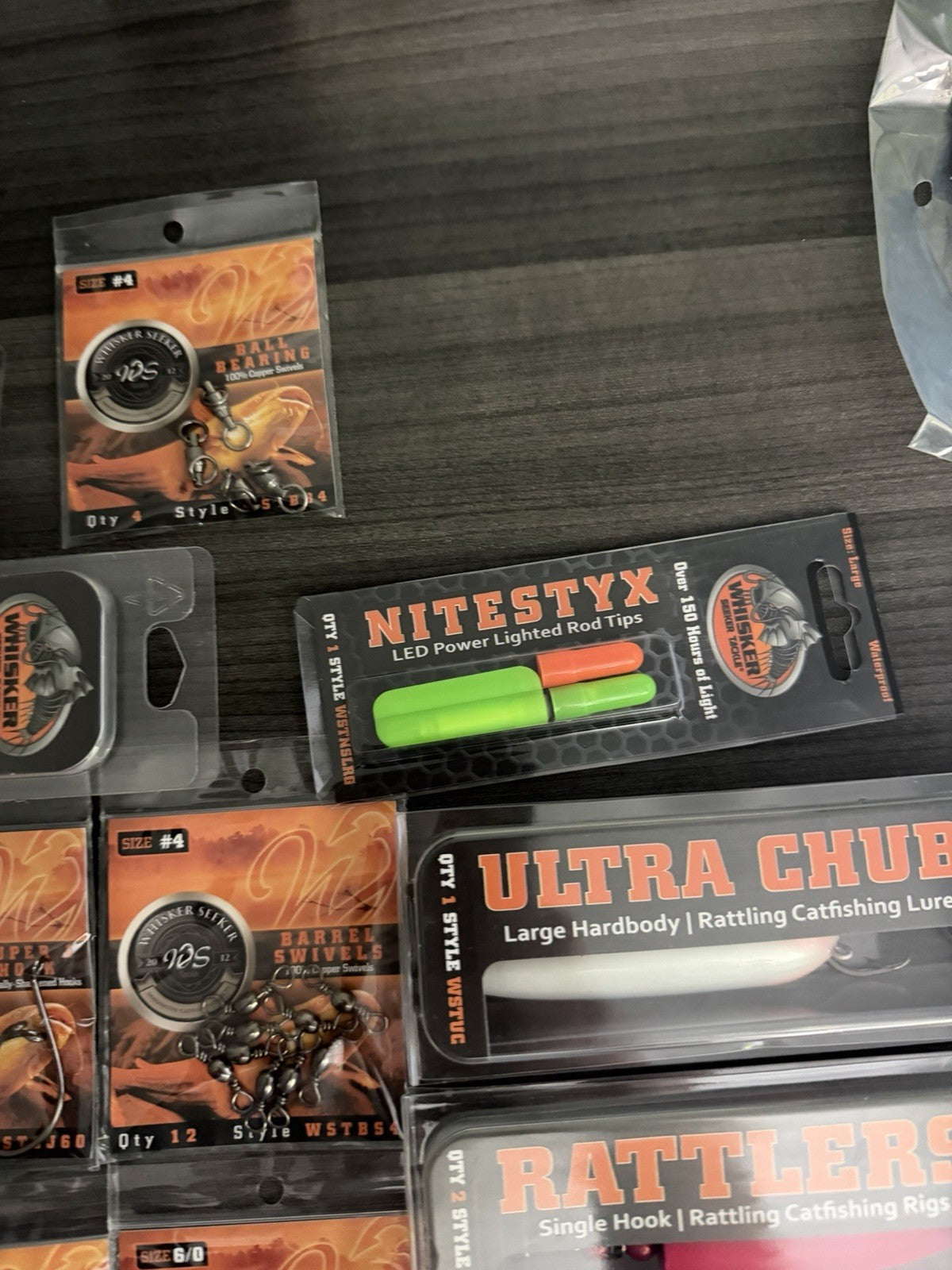 Fishing Rigs & Hooks Kit - Catfish, Floats, Rattlers, Beads, Swivels & Clips