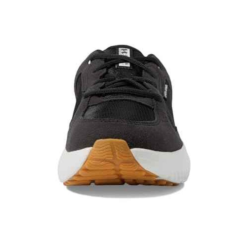 Under Armour 3028372-1-8 UA Versurge Black 8